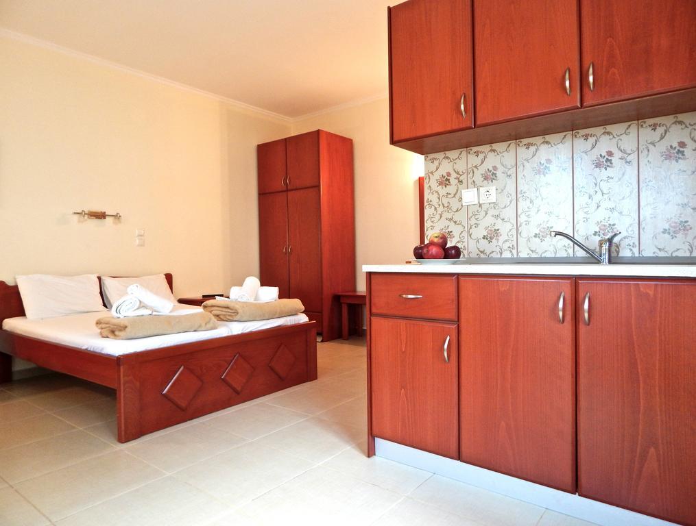 Panorama Apartments And Studios Chrysi Ammoudia Exterior foto